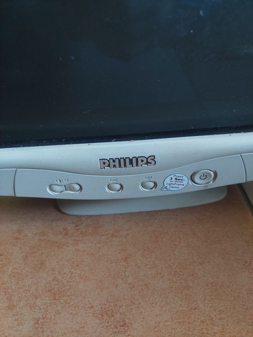 Monitor Philips 107 T5