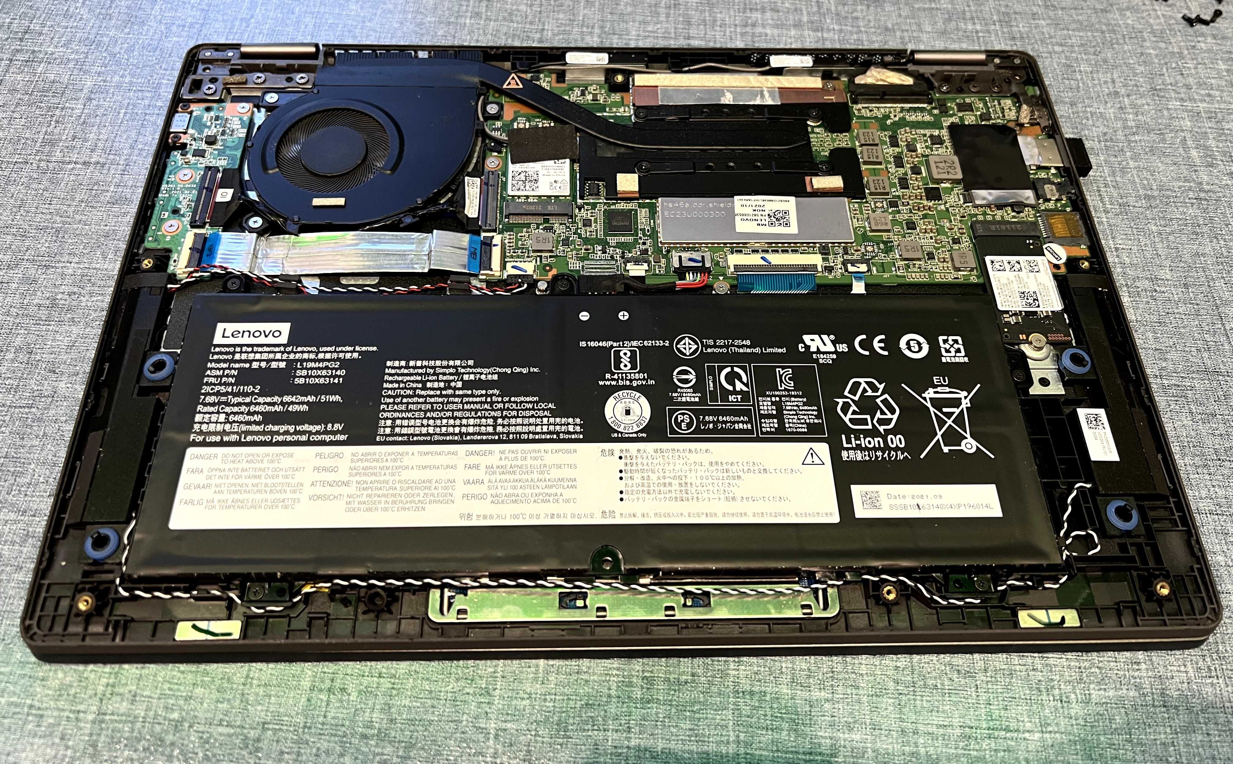 Ноутбук Lenovo IP Flex 5 Chrome (8 GB, 256 CRM)