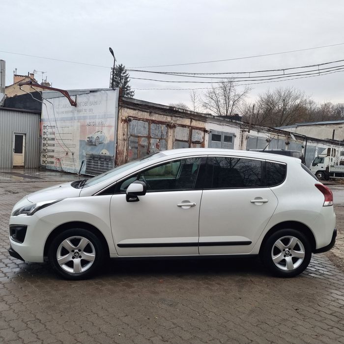 Пежо 3008 рік 2014  мотор 1.6 HDI