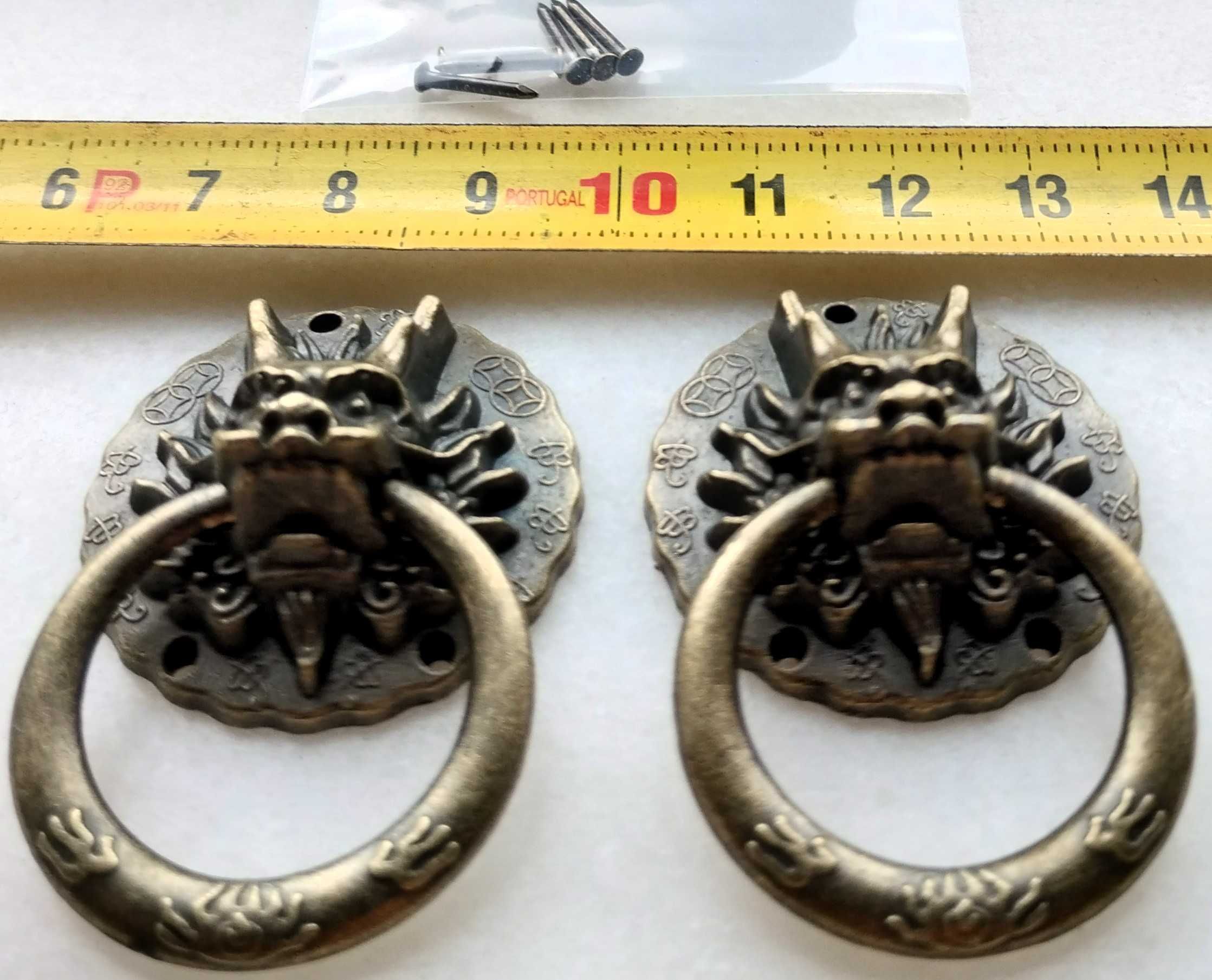Conjunto Par Puxadores Metal Dragão Novos