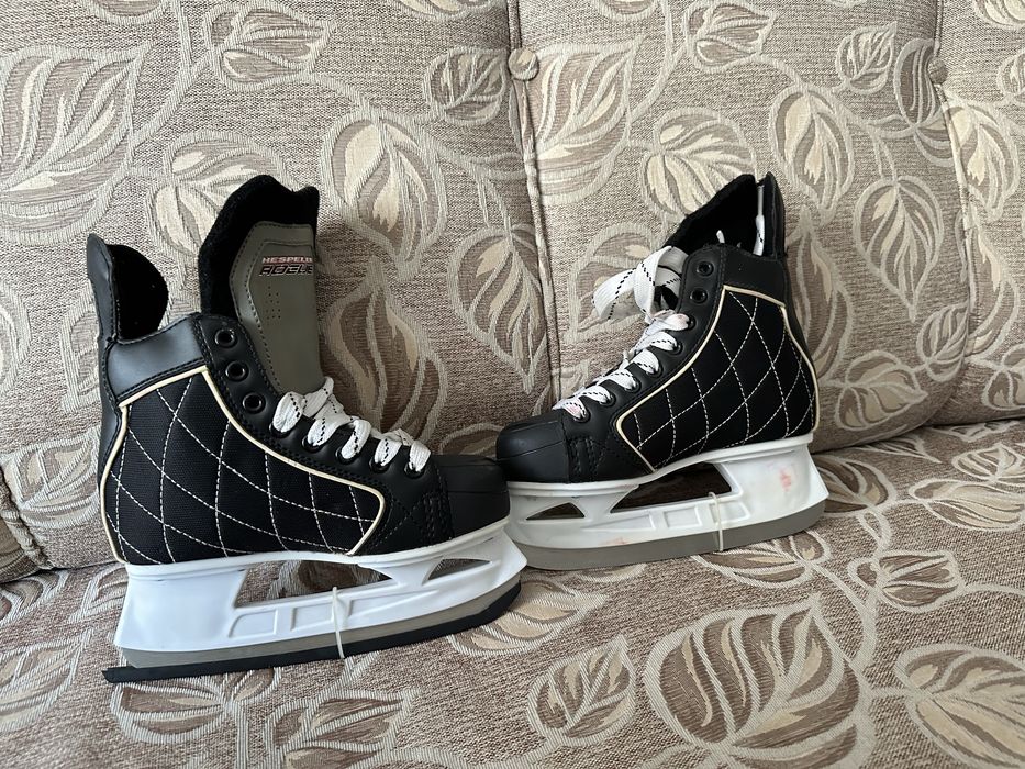Нові ковзани Hespeler