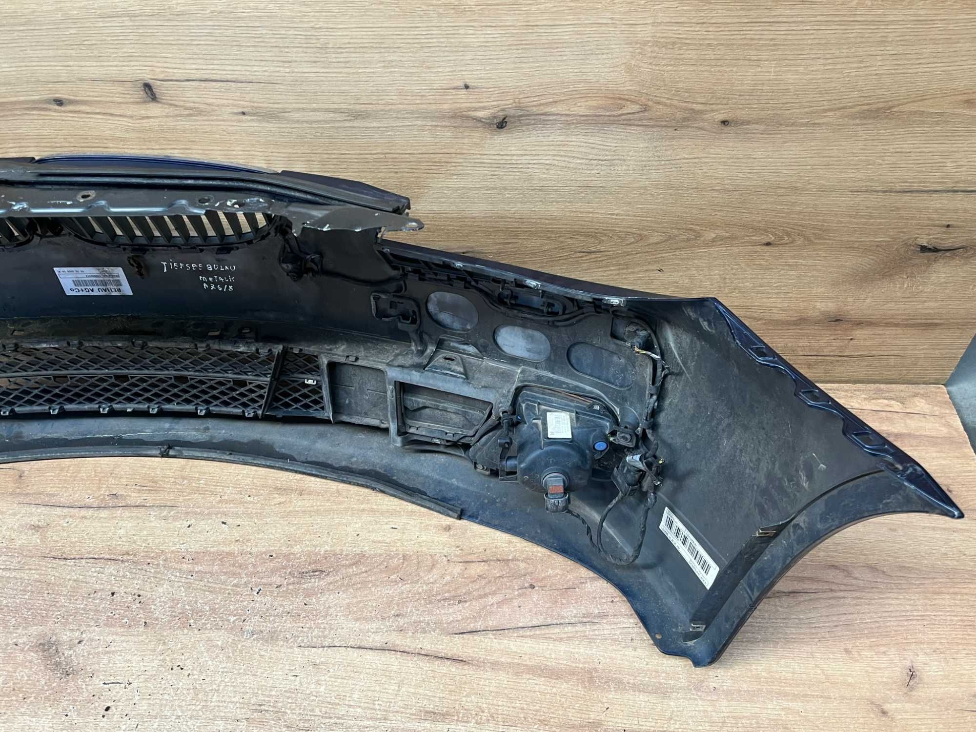 Zderzak przedni Bmw E60 lift 4x pdc spryski kolor tiefse blau metalic