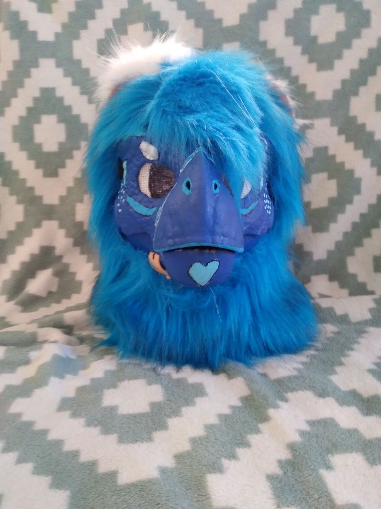 Furry dinomaska fursut