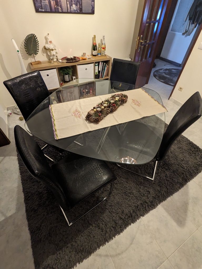 Conjunto Mesa Vidro + Cadeiras