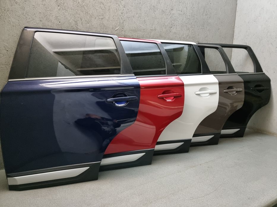 Двері задні ліві Mitsubishi Otlander 3 2015-2022
