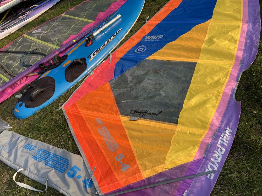 Deska windsurfingowa Big Techno 152 L kompletna zestaw z żaglami