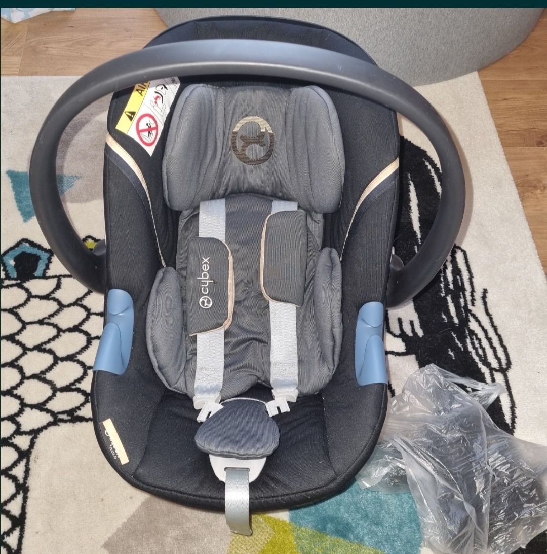 Fotelik Cybex Sirona m2 i-size + baza + nosidełko