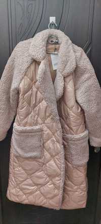 Чудове нове пальто гарної якості, розмір 50-52