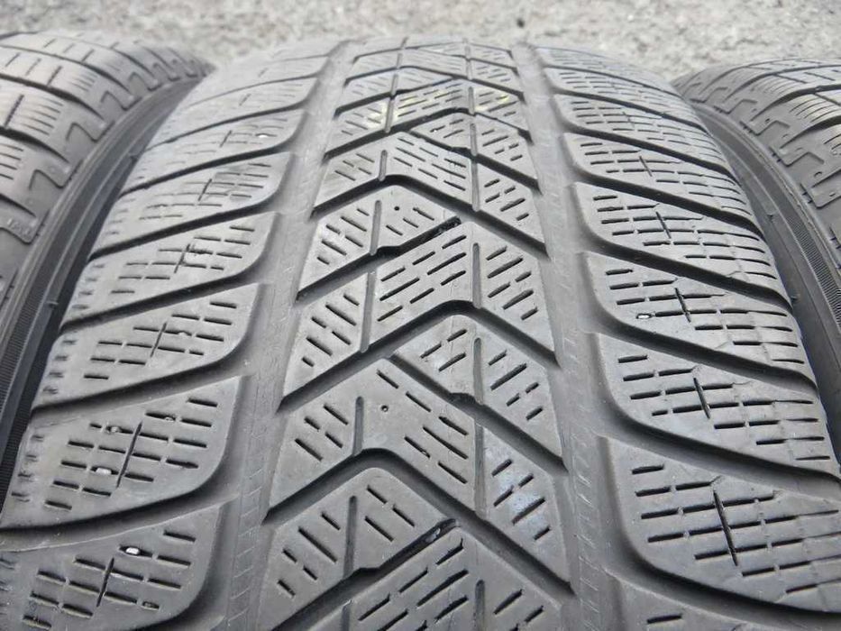235/60 R18 103H Pirelli ScorpionWinter зима 4 штуки 2020-22рік