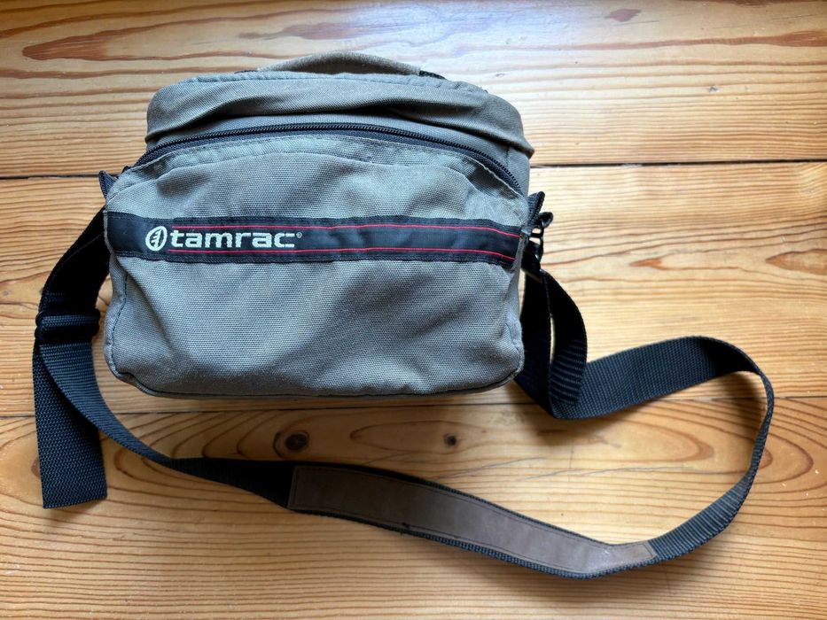 Canon EOS 7D + EF 50mm 1.8 + EFS 18-135mm + EF 55-200mm