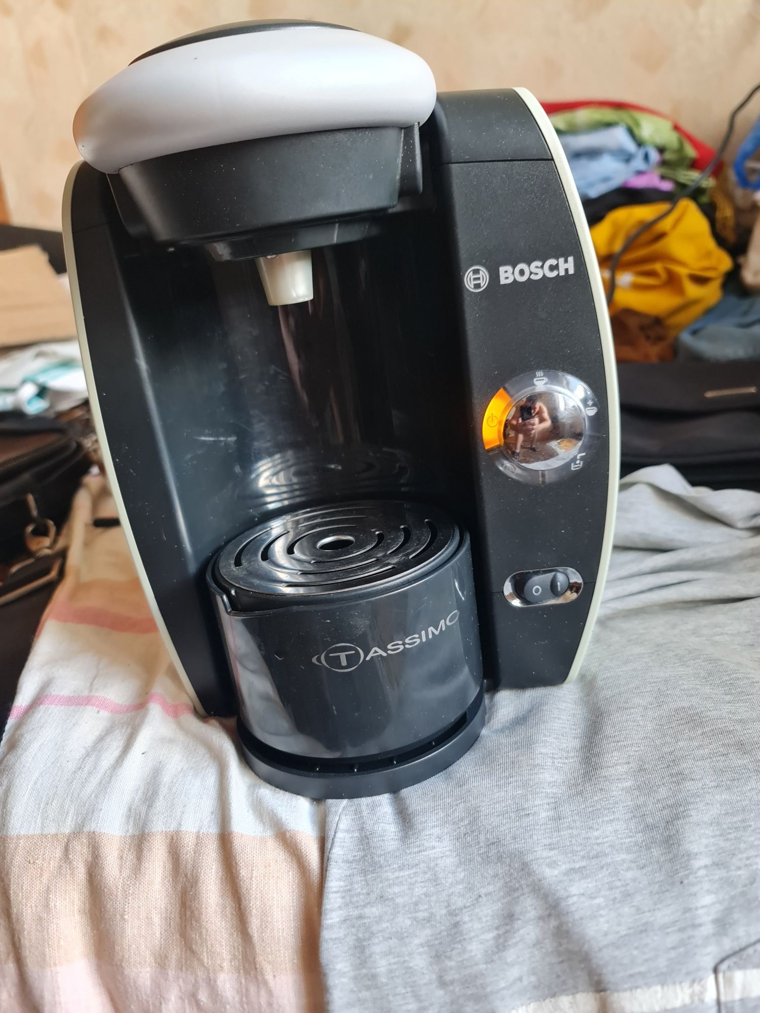 Капсульная кофеварка Tassimo Tas 4011