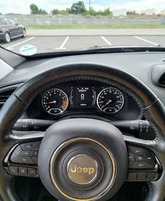 Jeep Renegade 2018 кросовер