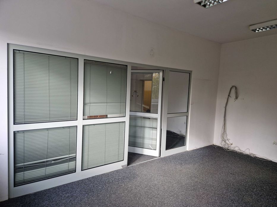 Biuro 58 m2 - Trakt św. Wojciecha 29. Trzy pokoje. 2970 netto.