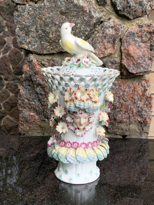 Чудова пара  Sitzendorf. Античне дзеркало, годинник і ваза