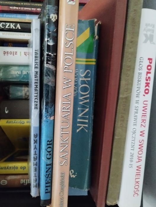 Zestaw książek różne gatunki