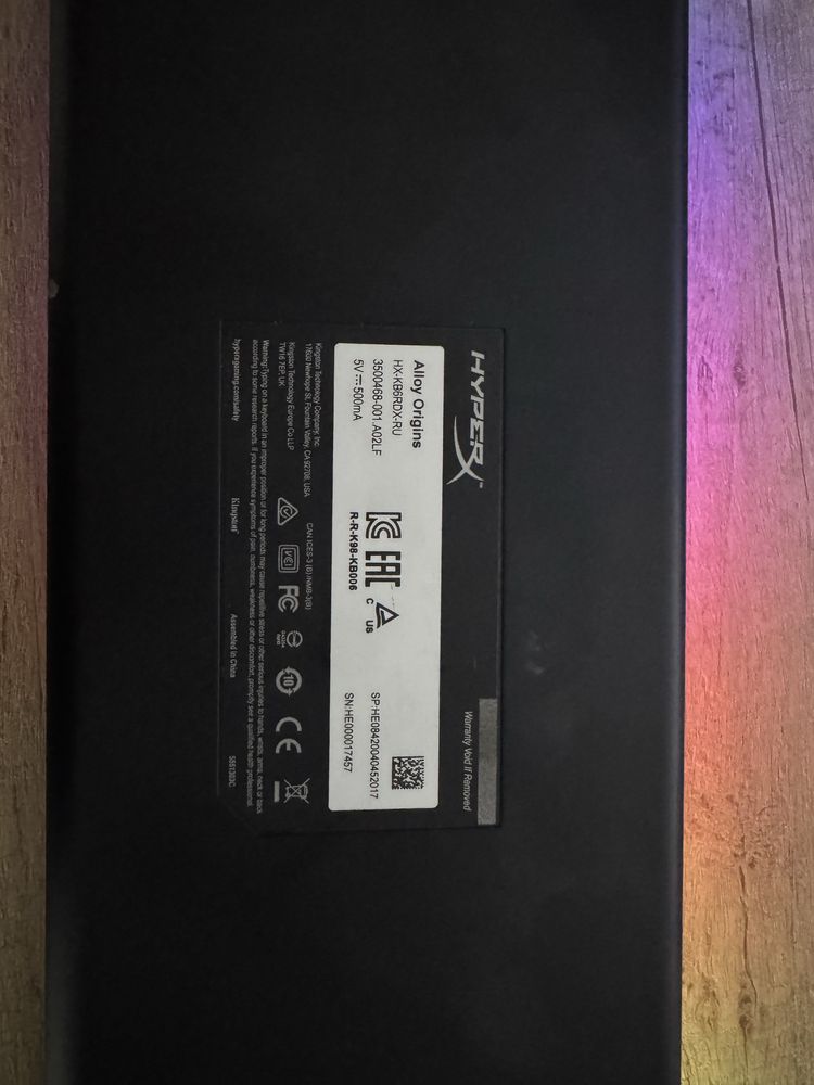 клавиатуру hyper x  Alloy Origins