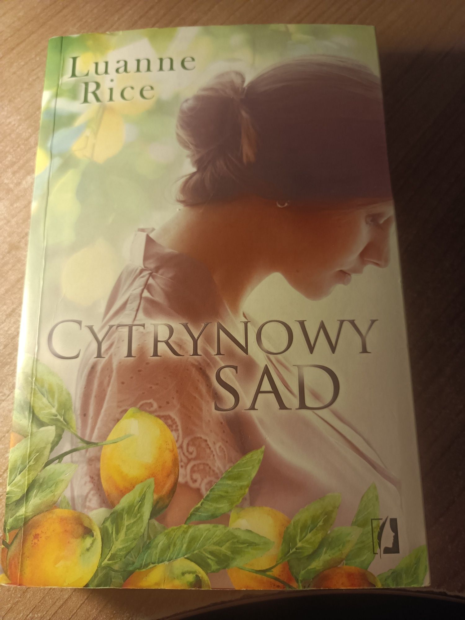 Książka Cytrynowy sad Luanne Rice