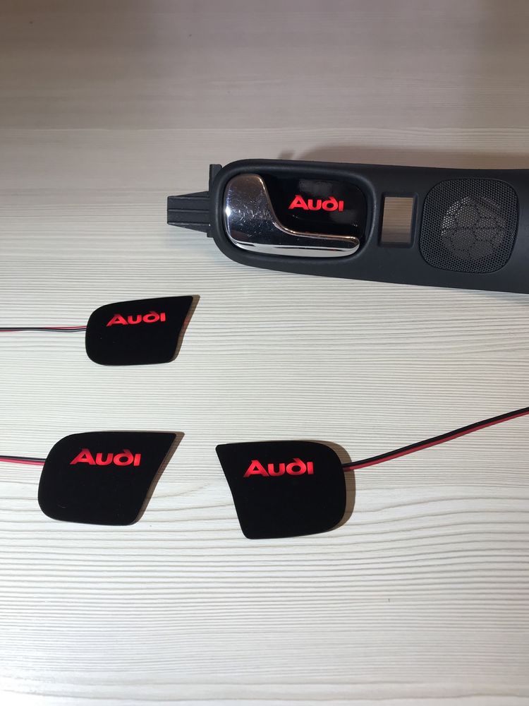 Led підсвітка в ручки дверей для audi. Audi a6 c4. Audi a4 b6. Ауді.