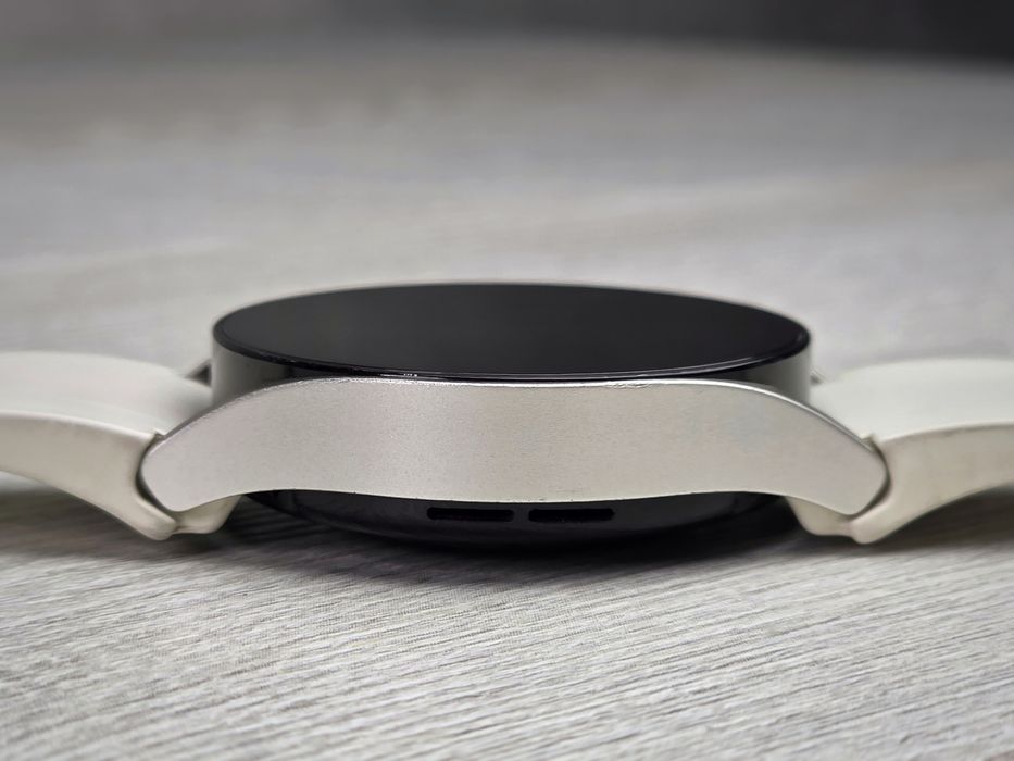 Смарт-годинник Samsung Galaxy Watch6 40mm LTE Gold (SM-R935U)