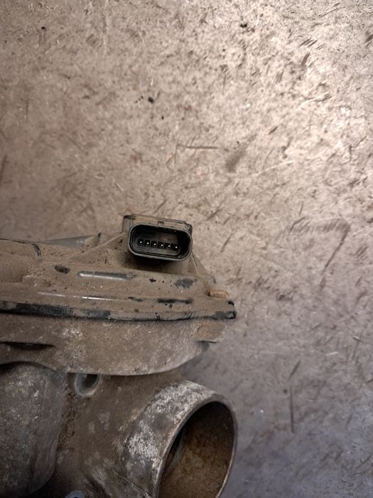 Przepustnica powietrza Ford Focus mk2 Benzyna 1.6 16v Rok 2005