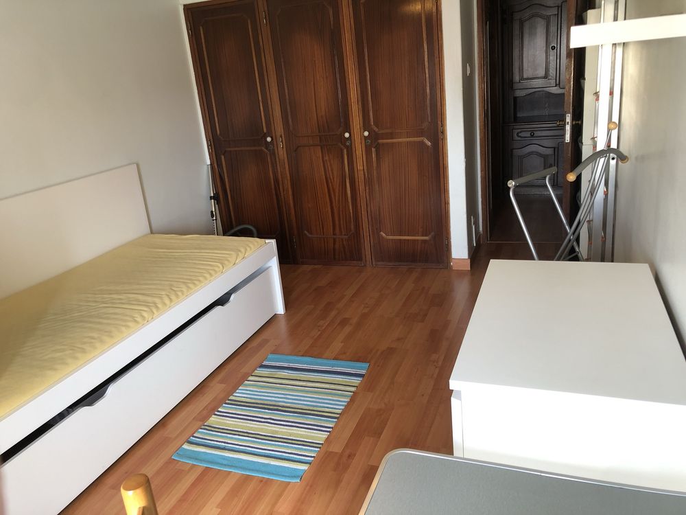 Quarto com 13 mts  ( Só a senhoras )