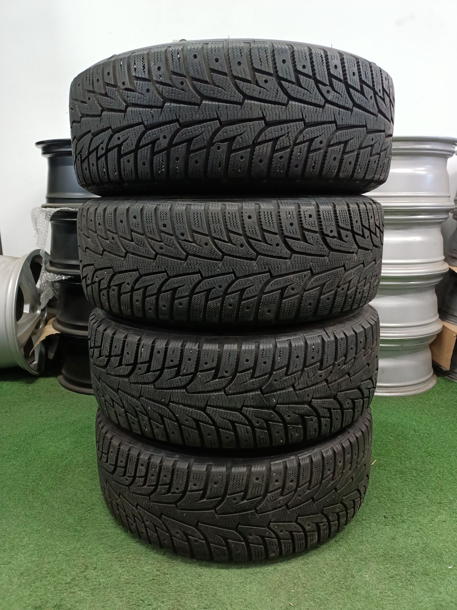 8mm 4 x 215/55/17 Hankook Opony Zimowe Wysyłka