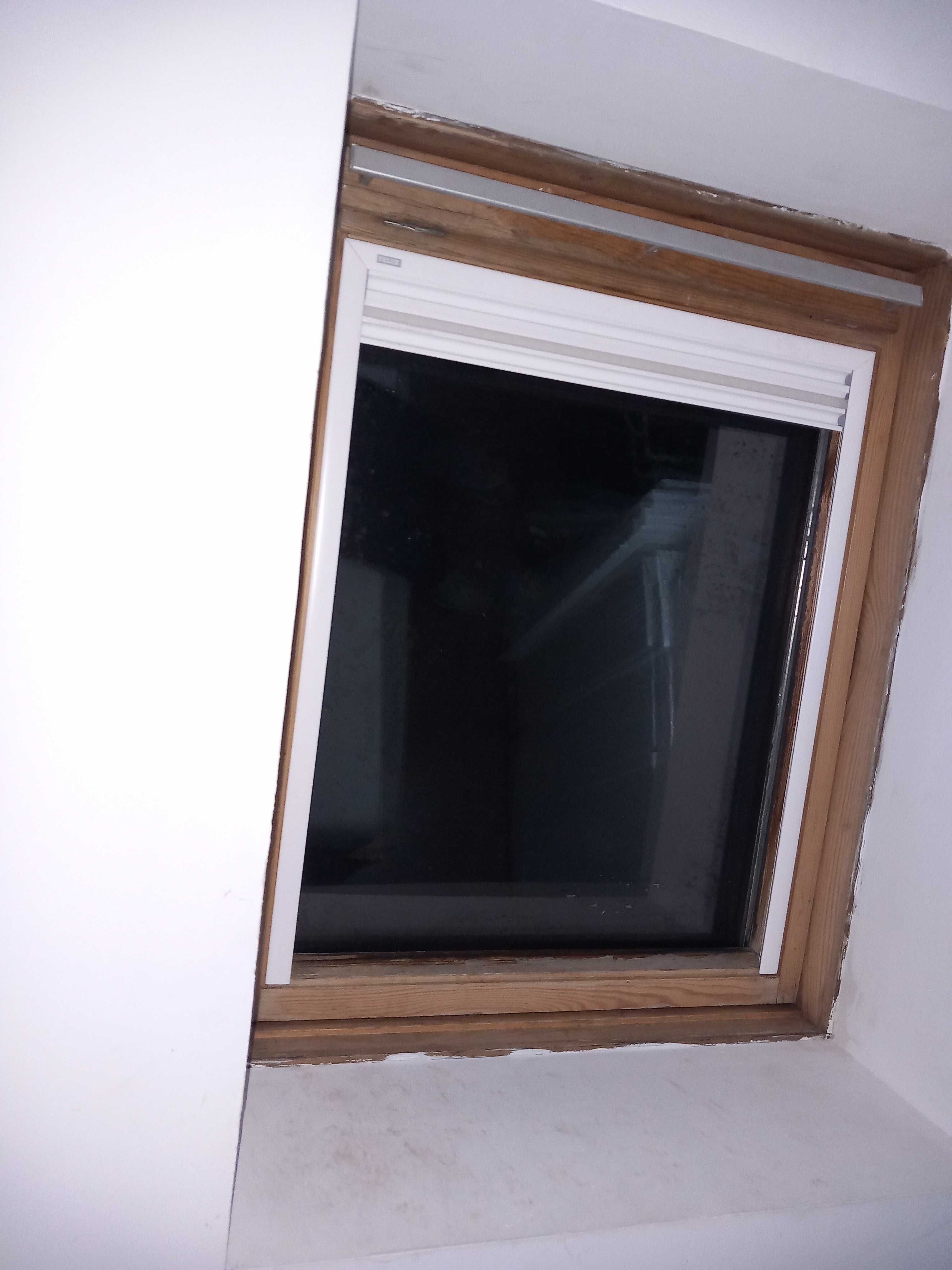 Janelas + Rufos + Blackout Velux