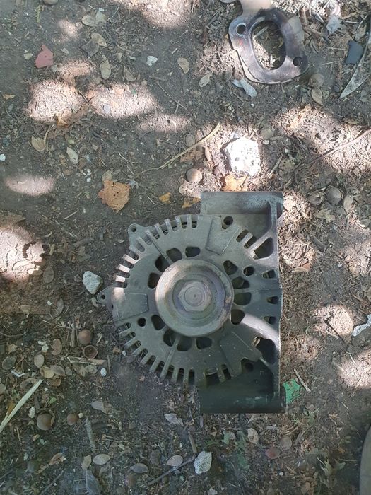 Генератор  mazda tribute ford maverick 3.0 v6