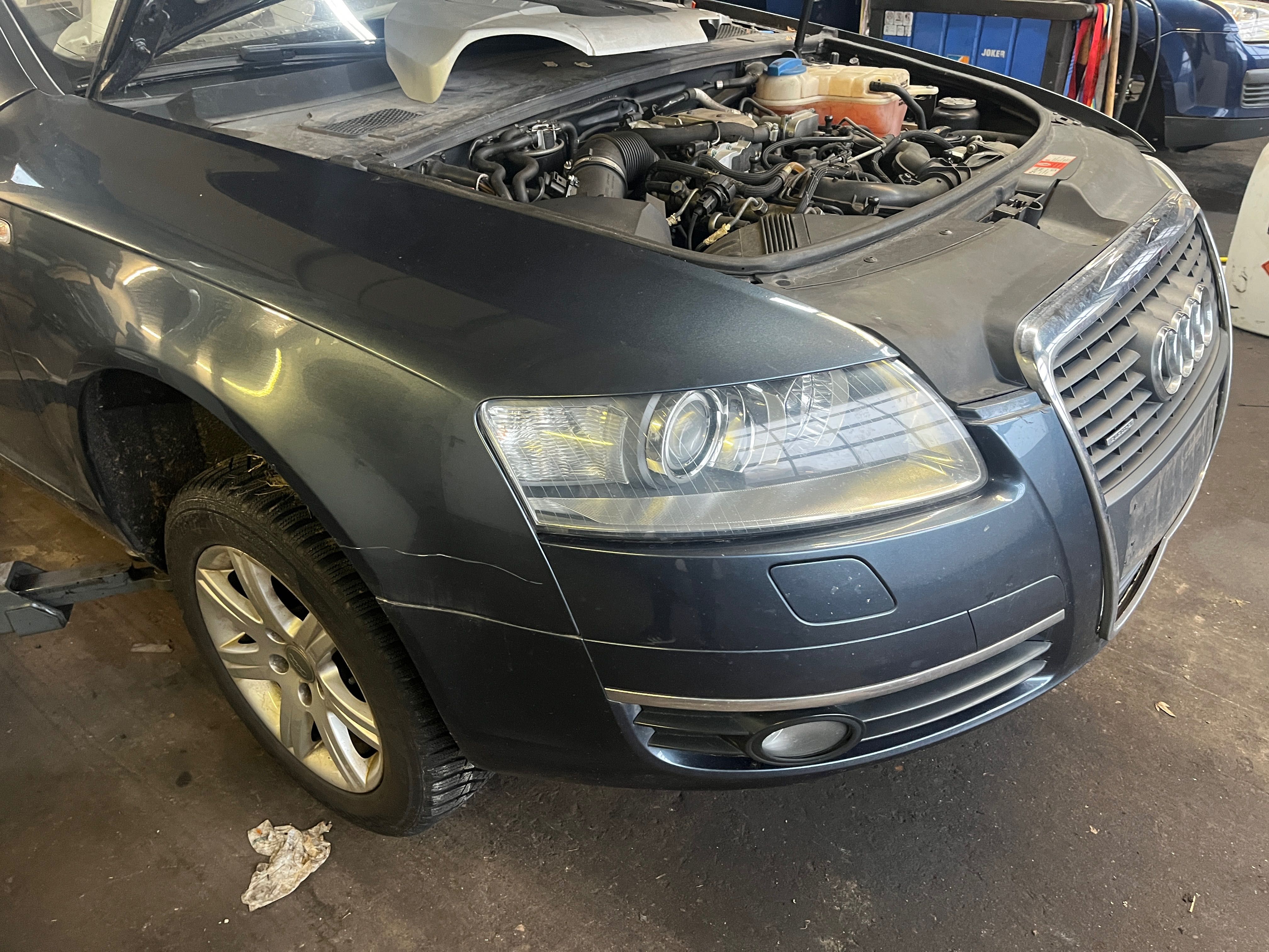 Audi a6 c6 avant Maska LZ7R