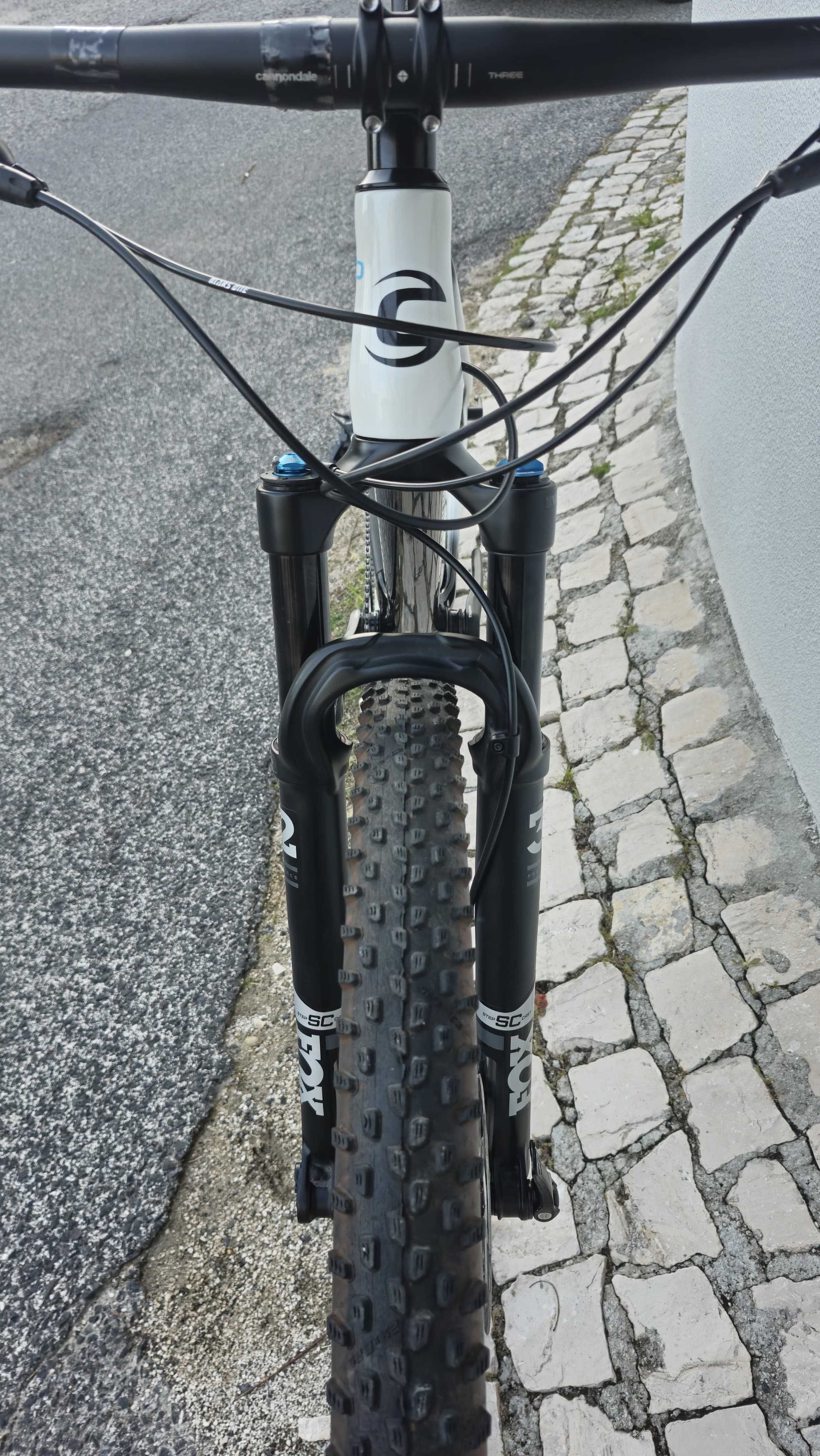 BTT Cannondale Carbon GX Suspensão Fox Bike Nova