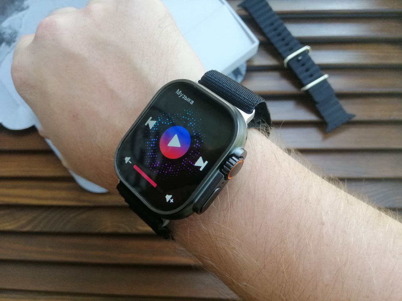 Apple Watch Ultra 49mm
Apple Watch Ultra 49mm TitaniumApple W