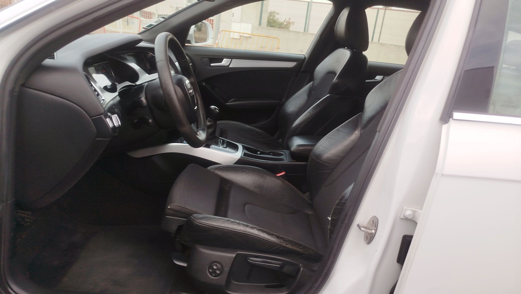 Audi A4 b8 s-line 2.0tdi 143cv 2008/12