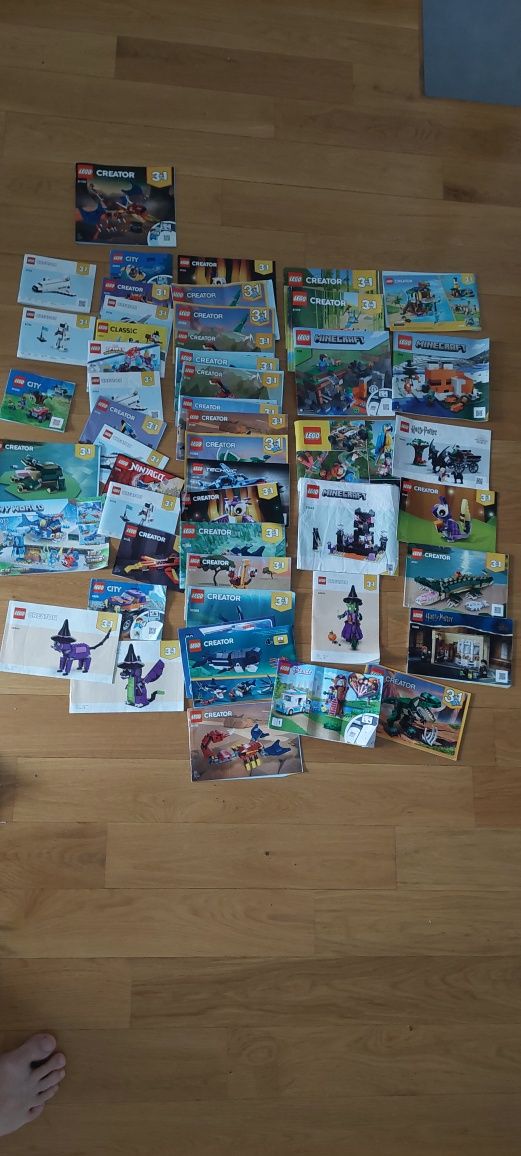 Instrukcje papierowe  klocków lego