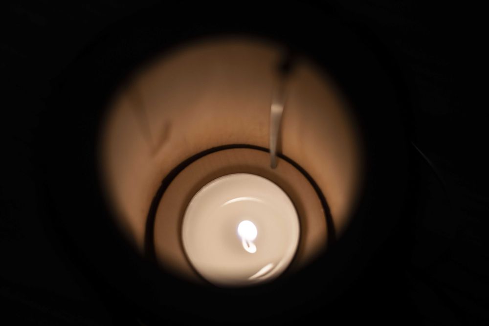 Lampion (świecznik) drewniany z motywem jelenia lub sowy