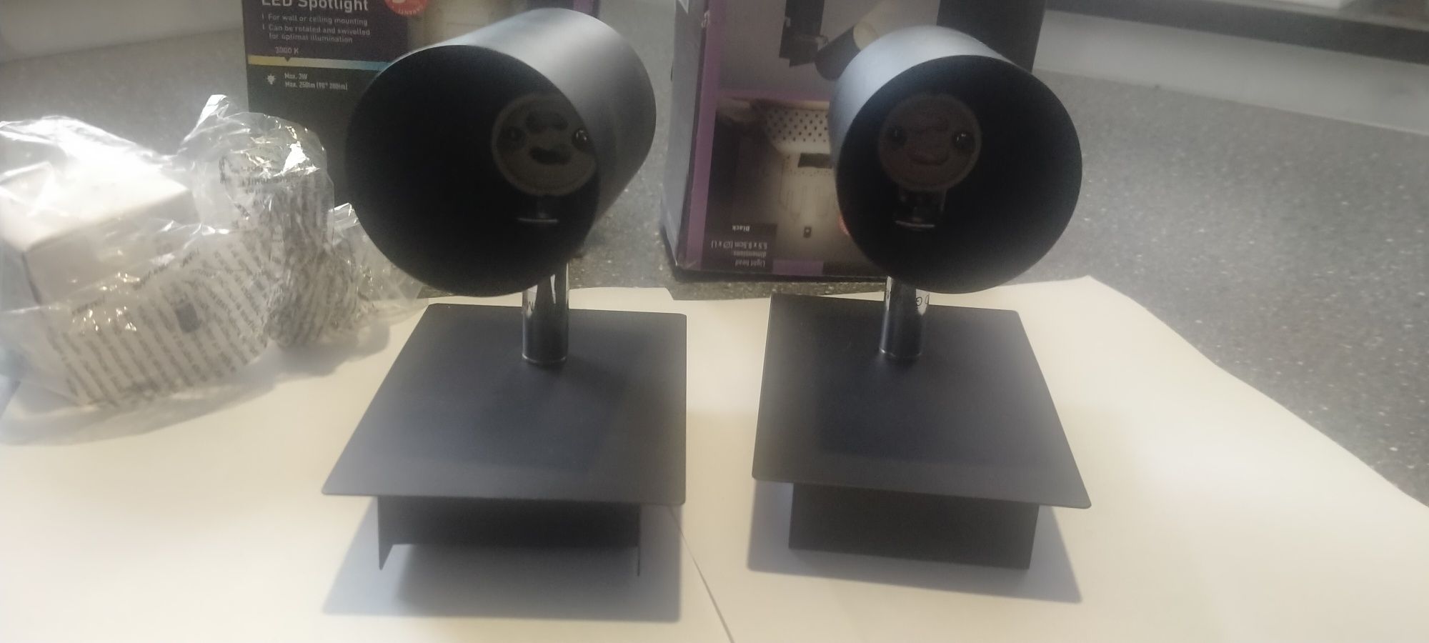 Lampki ścienne obrotowe metalowe