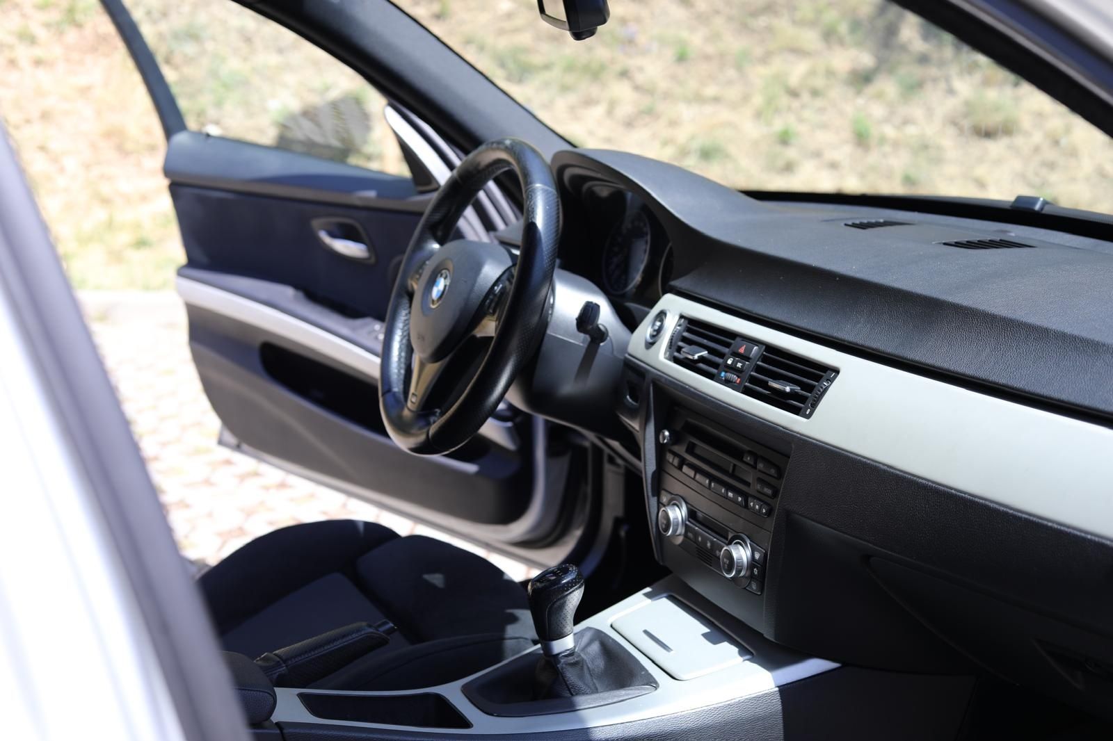 BMW E91 320d Pack M