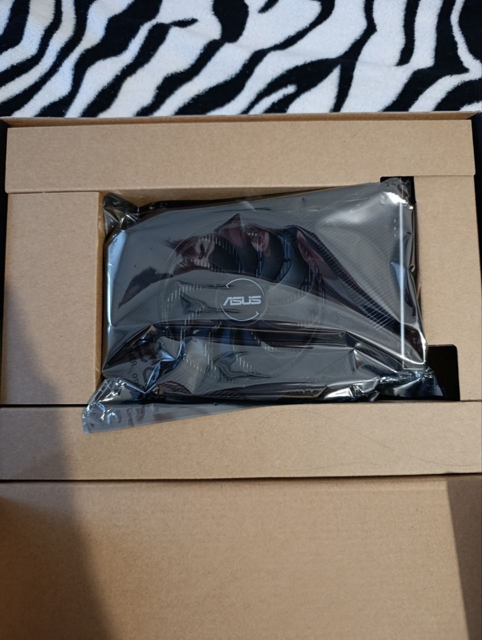 Продам Видеокарту Asus GeForce GTX 1650. 4g