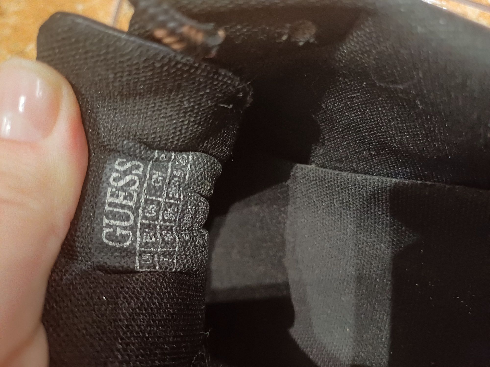 Adidasy  Guess r.40