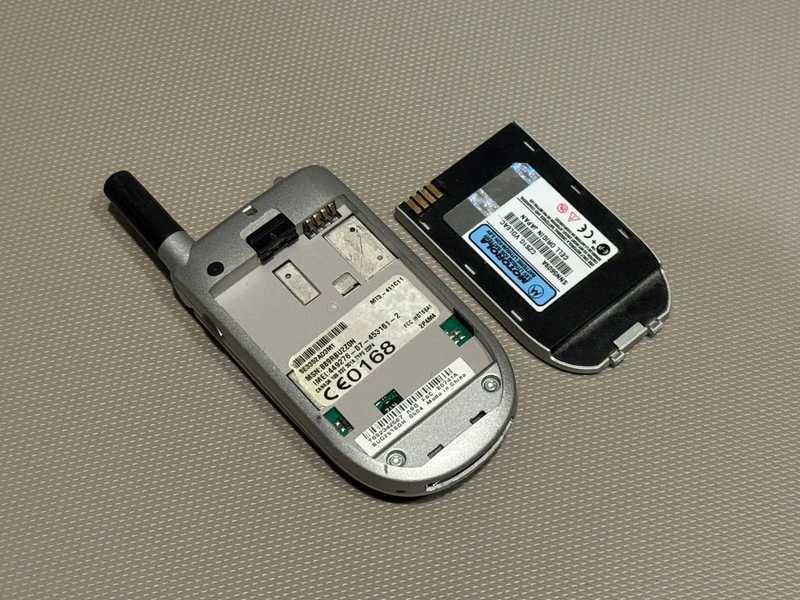 Motorola V66 sprawna, bez simlocka, dla kolekcjonera
