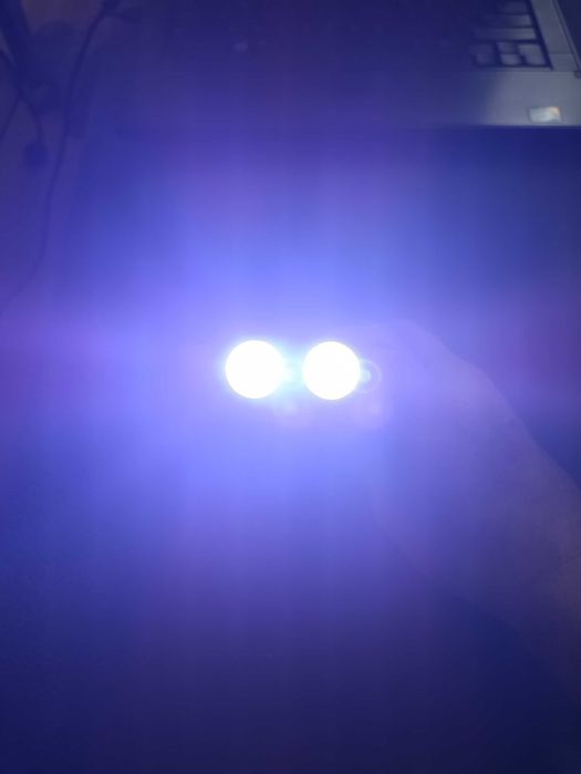 Power Bank solarny BLAVOR oświetlenie 10000mAh ładowanie indukcyjne