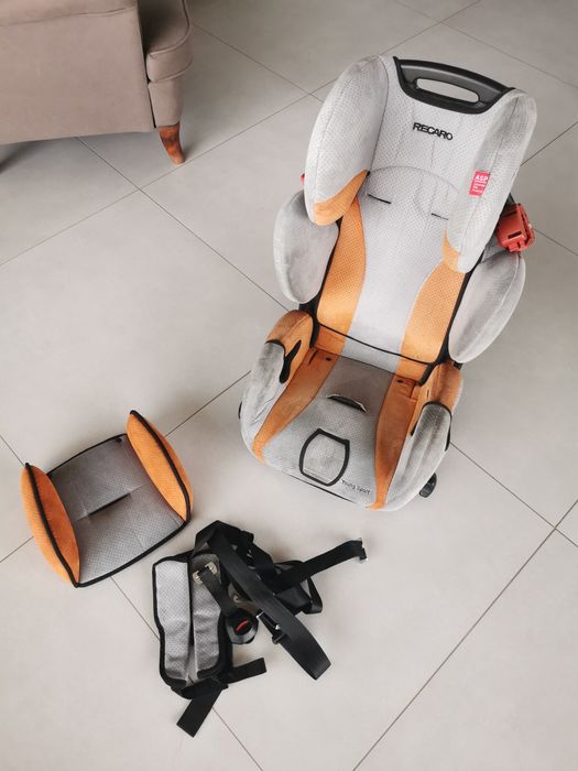 Fotelik samochodowy Recaro Young Sport 9-36 kg