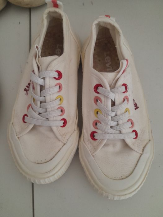 Sapatilhas da Levis tam 32