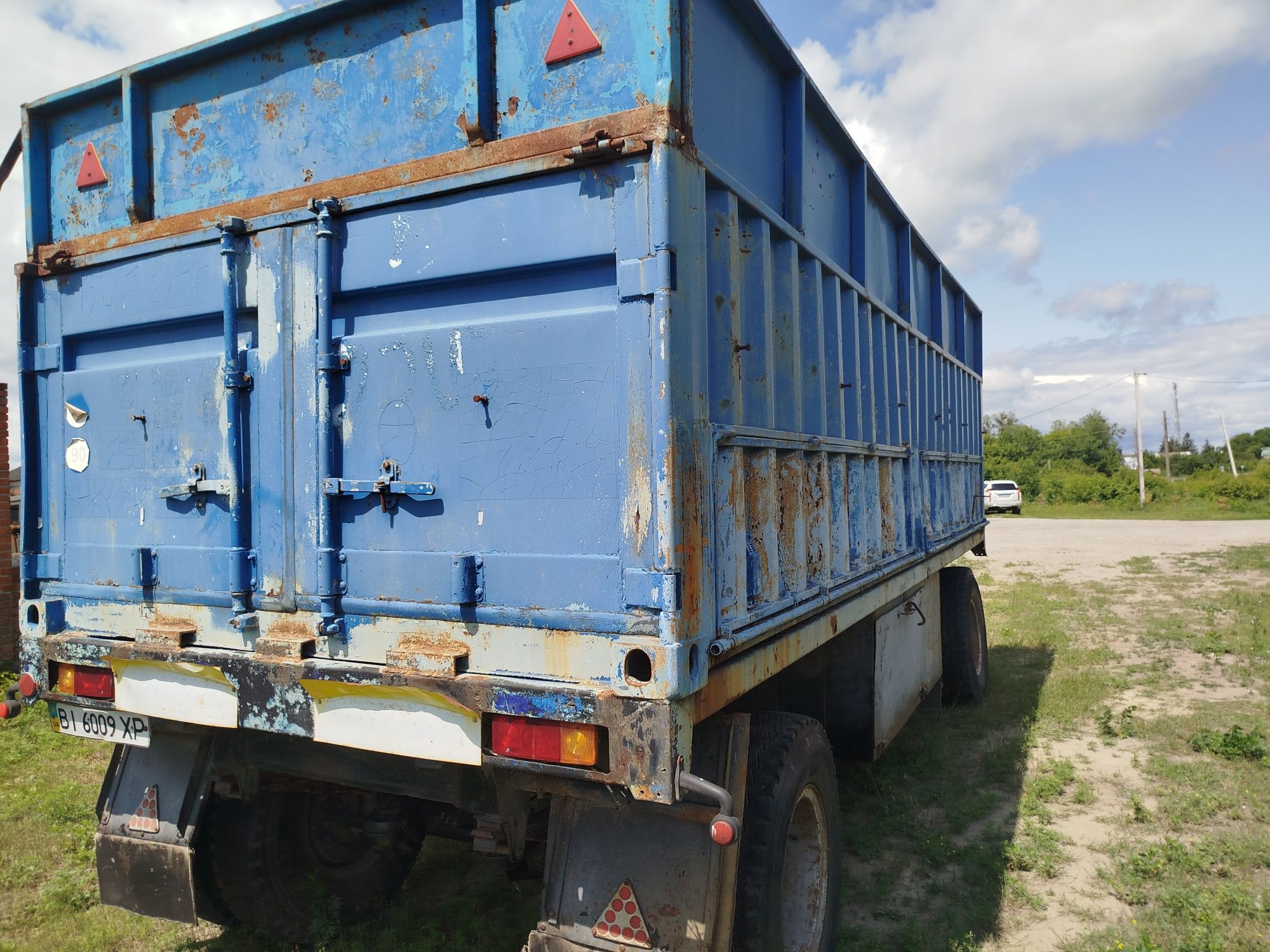 Продам прицеп камаз