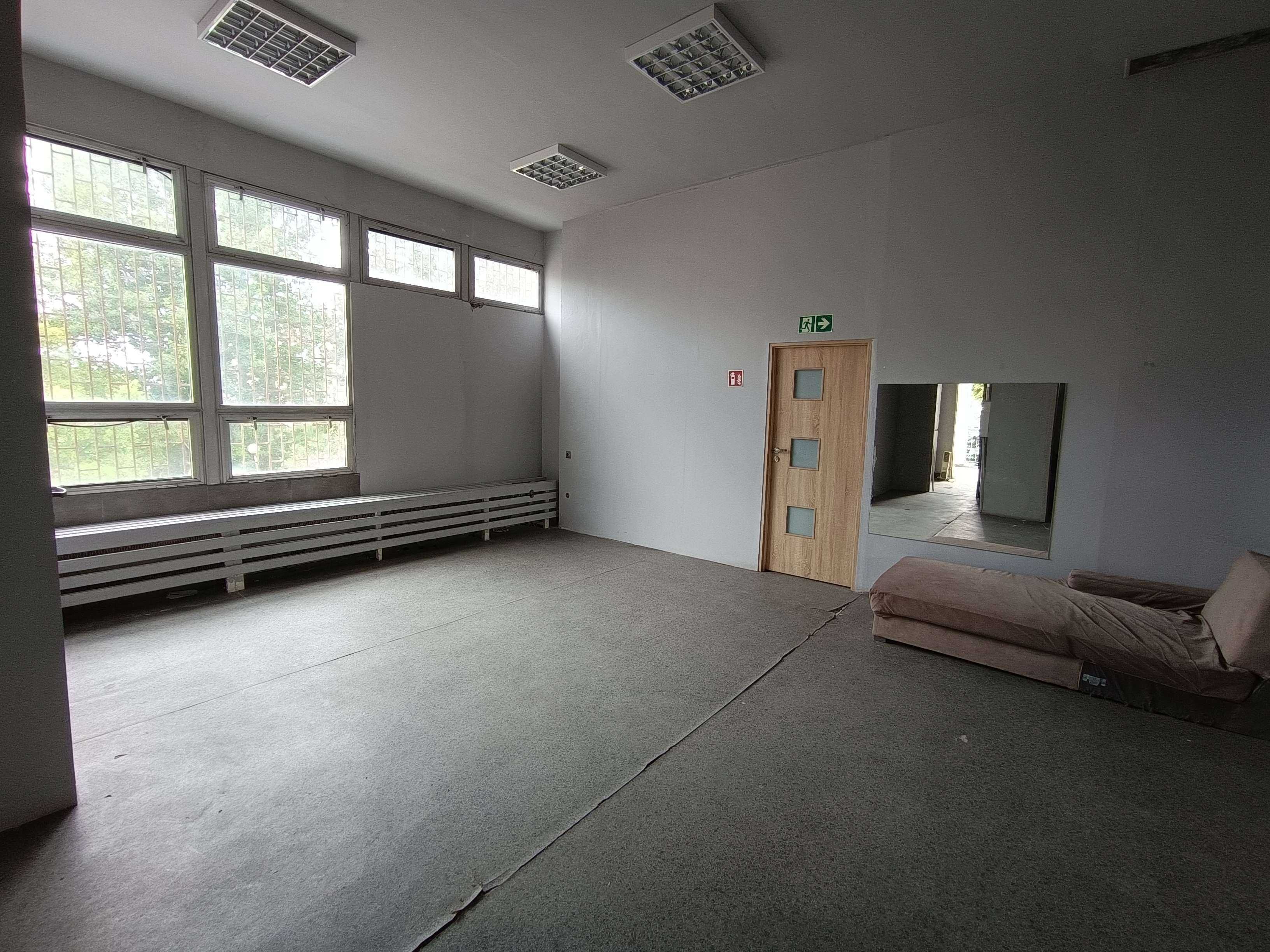 Do wynajęcia lokal 66,42 m2, 1 piętro, Legionowo ul. Zegrzyńska 15