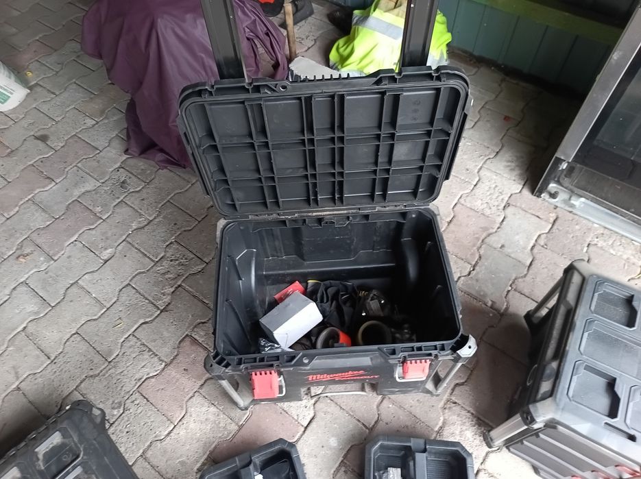 Milwaukee packout rezerwacja