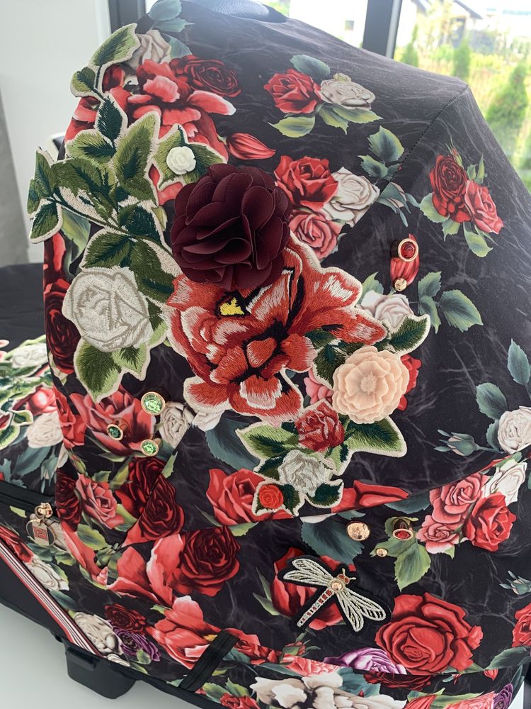 Gondola Cybex Spring Blossom Dark