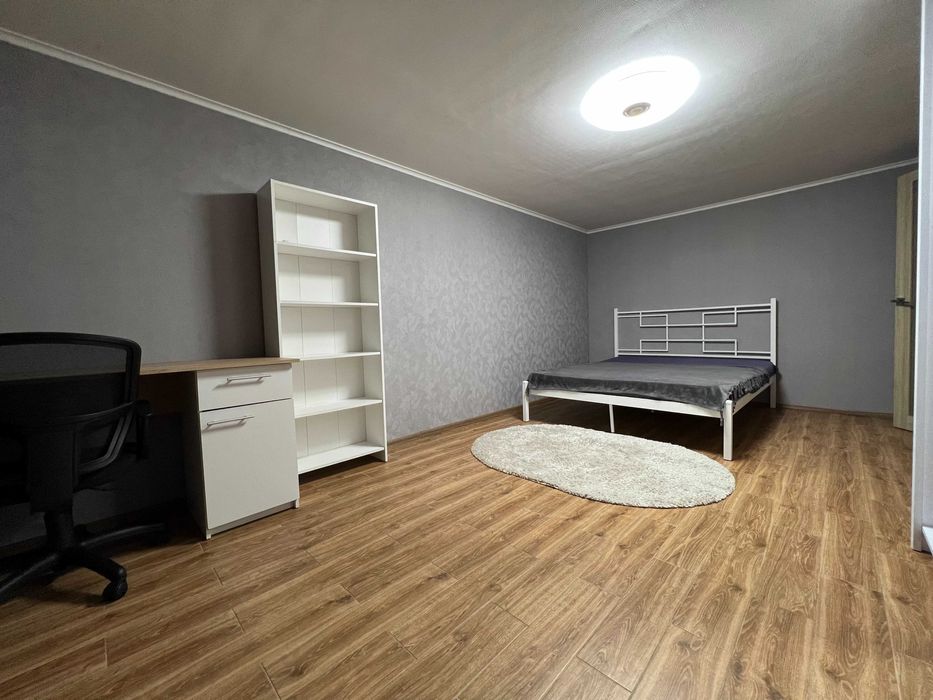 Продам 2-этажный дом в Подгородном, улица Низовая