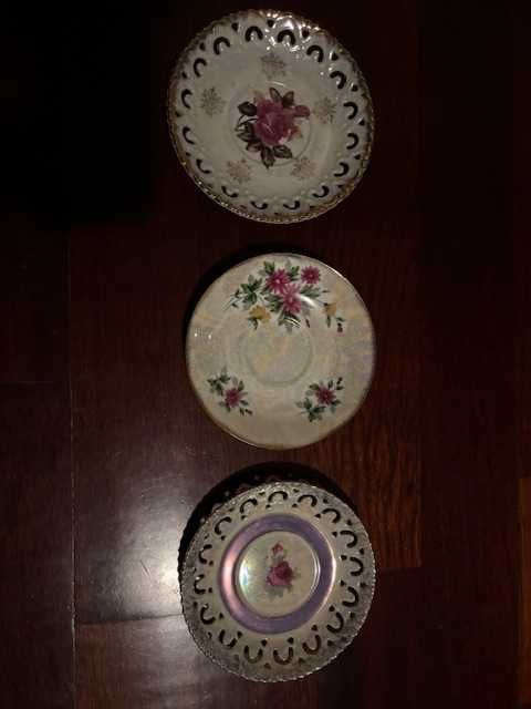 Conjunto 3 chávenas, em porcelana