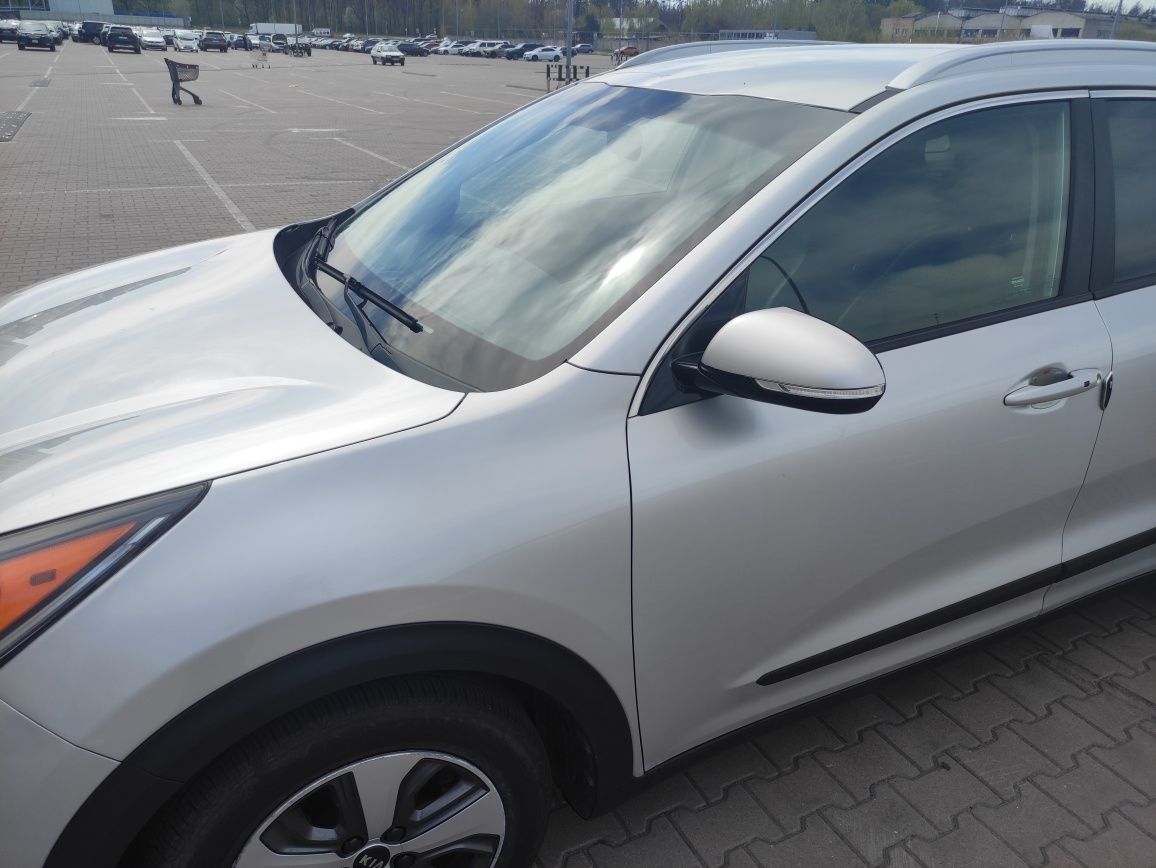 Автомобіль Kia niro 2017