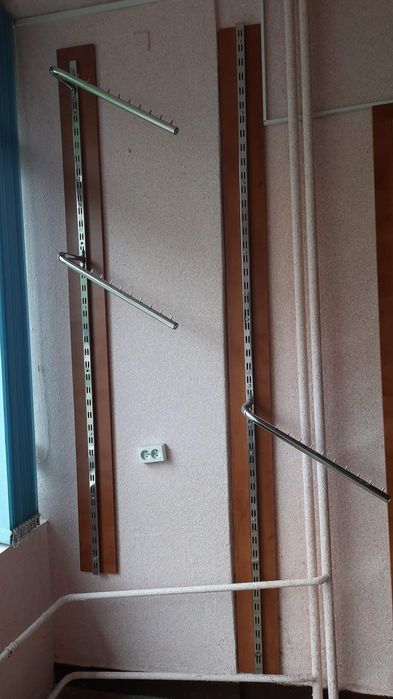 Regały  sklepowe  systemowe